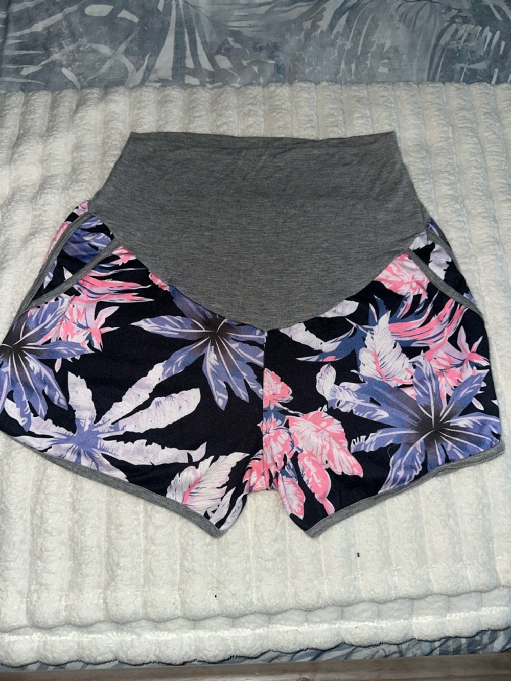 High Waist Floral Print Maternity Shorts - Pink & Purple